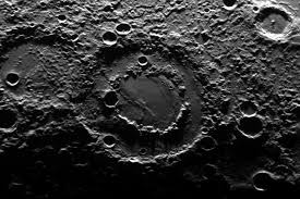 Kratere p Merkur